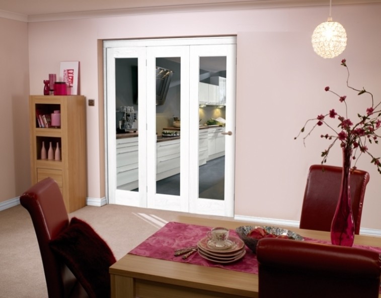 Bifold doors on carpet